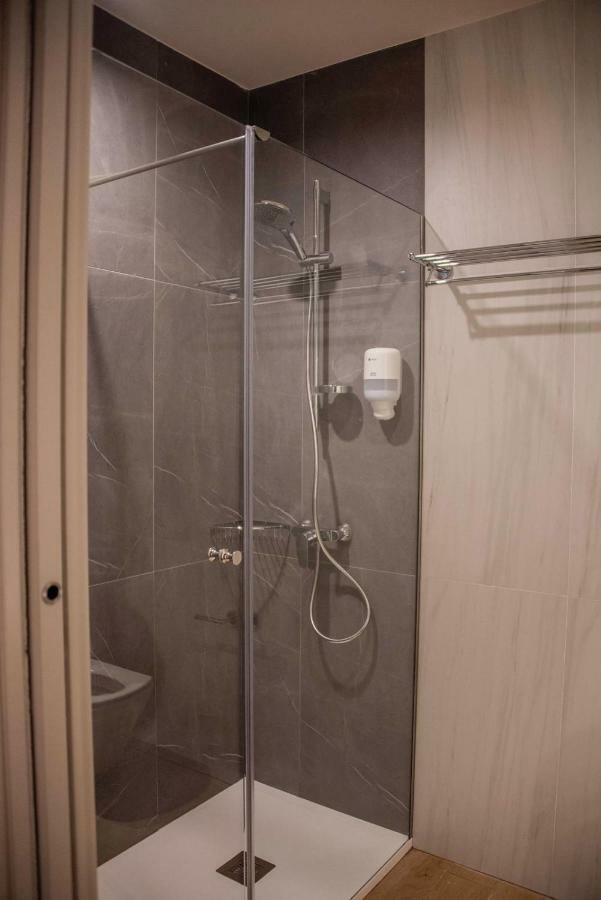 Apartamentos Puerta De 利亚内斯 外观 照片