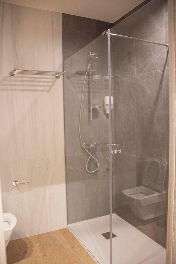 Apartamentos Puerta De 利亚内斯 外观 照片
