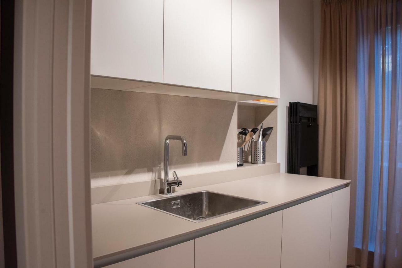 Apartamentos Puerta De 利亚内斯 外观 照片