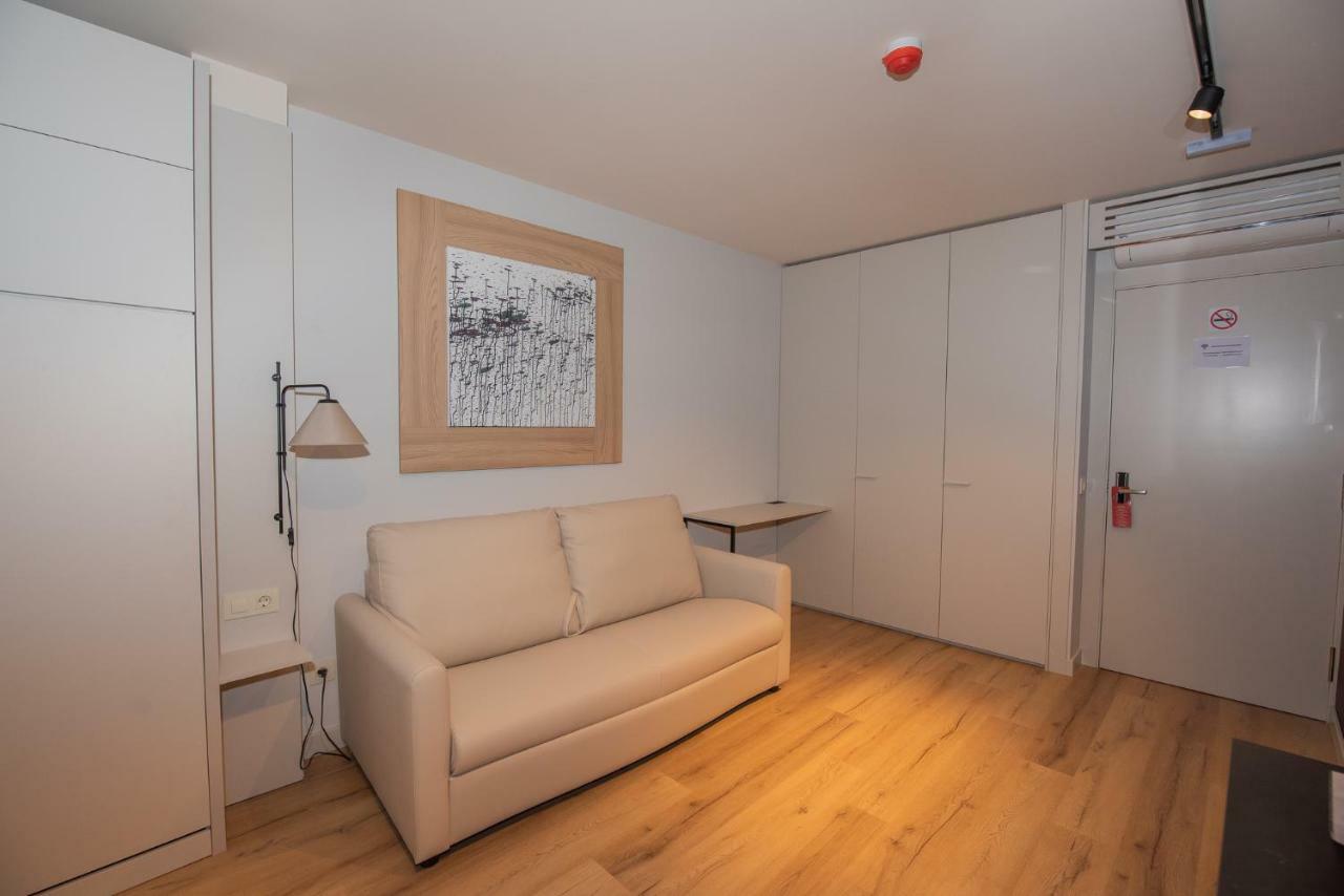 Apartamentos Puerta De 利亚内斯 外观 照片