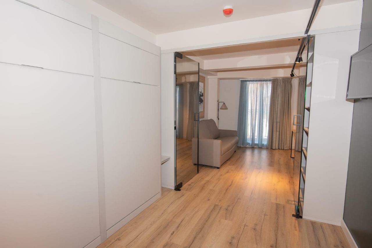 Apartamentos Puerta De 利亚内斯 外观 照片