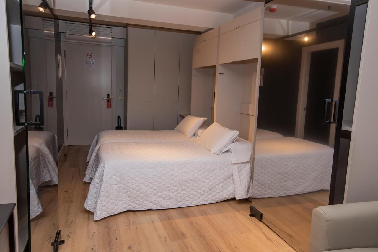 Apartamentos Puerta De 利亚内斯 外观 照片